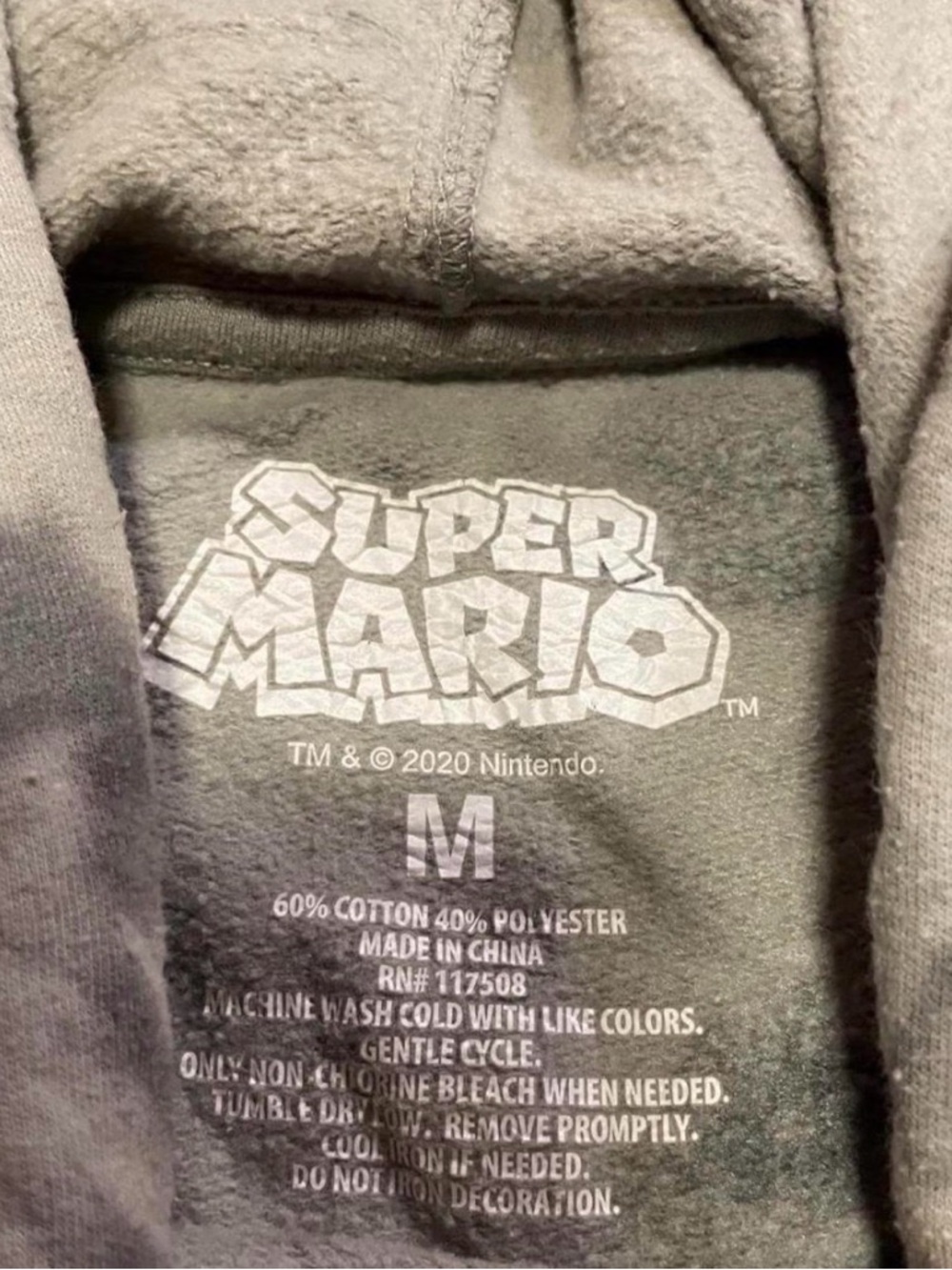 Nintendo - 2021 Super Mario & Friends - Tan-ish Spotted Hoodie - Medium - Picture 3 of 4